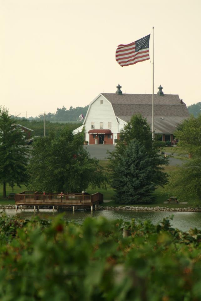 Huber's Orchard, Winery, & Vineyards